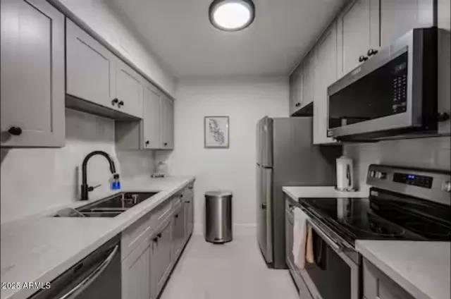 MLS: 6922698 Condo For Sale