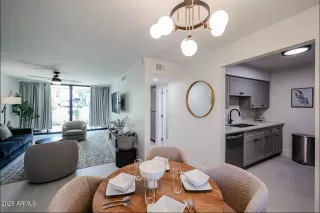 Photo #2: 6922698 Listing