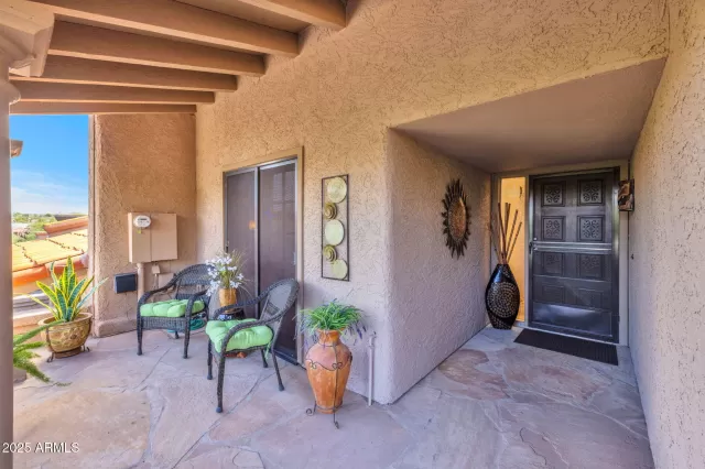 MLS: 6922711 Condo For Sale