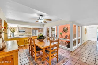 Photo #4: 6922711 Listing