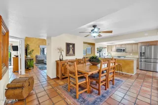 Photo #6: 6922711 Listing