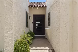 Photo #4: 6922741 Listing 