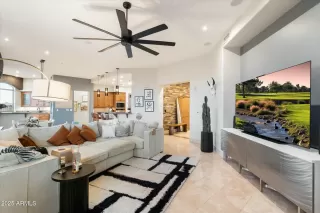 Photo #5: 6922852 Listing 