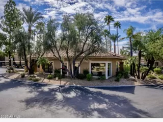 Photo #2: 6922889 Listing 