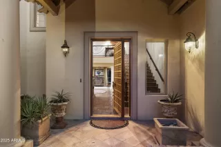 Photo #1: 6923051 Listing 