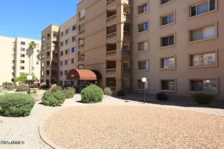 Photo #3: 6923241 Listing