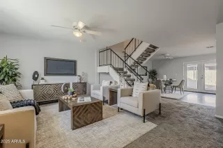 Photo #2: 6923254 Listing