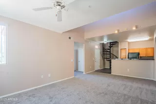 Photo #6: 6923280 Listing 