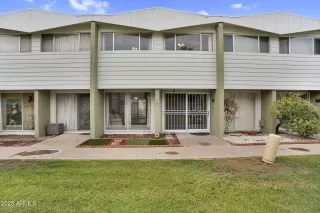 Photo #1: 6923735 Listing 