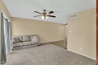 Photo #4: 6923735 Listing 