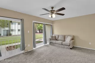 Photo #5: 6923735 Listing 