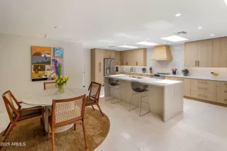 Photo #1: 6923763 Listing 