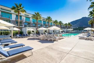 Photo #1: 6923775 Listing 