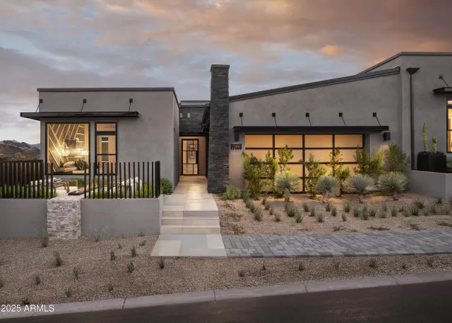 MLS: 6924068 Condo For Sale