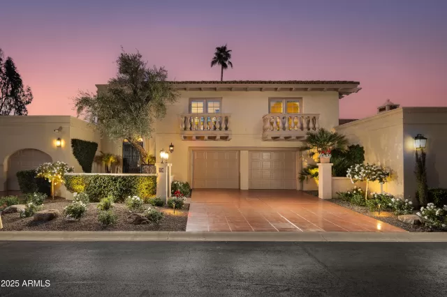 MLS: 6924380 Condo For Sale