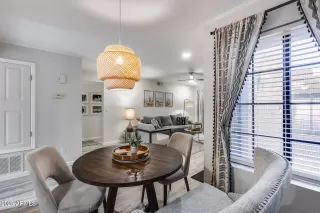 Photo #2: 6924505 Listing