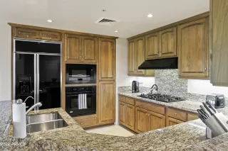 Photo #2: 6924531 Listing