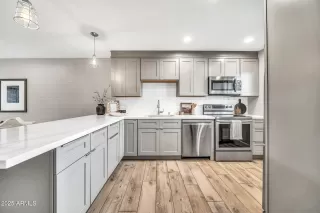 Photo #5: 6924556 Listing 