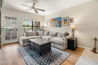 Photo #5: 6924581 Listing 