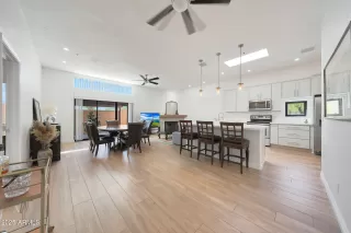 Photo #4: 6924585 Listing 