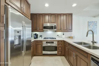 Photo #5: 6924628 Listing 