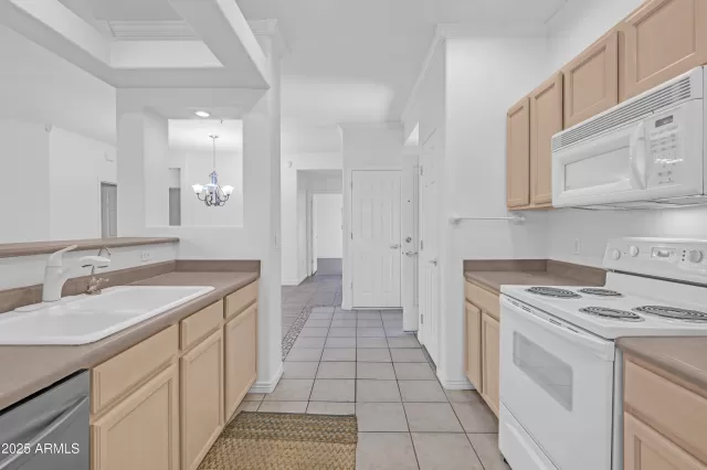 MLS: 6924637 Condo For Sale