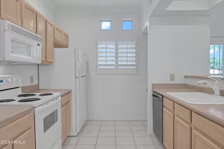 Photo #2: 6924637 Listing 