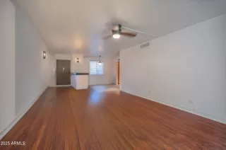 Photo #4: 6924644 Listing 