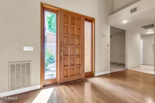 Photo #6: 6924672 Listing 