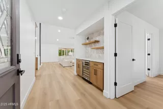 Photo #3: 6924816 Listing 