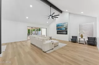 Photo #5: 6924816 Listing 