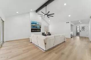 Photo #6: 6924816 Listing 