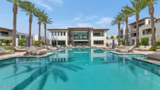 Photo #2: 6924825 Listing 