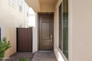 Photo #1: 6925030 Listing