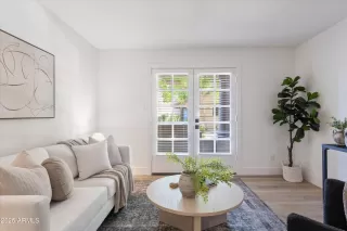 Photo #2: 6925125 Listing