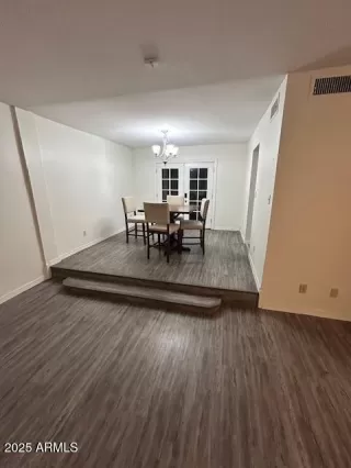 Photo #2: 6925394 Listing