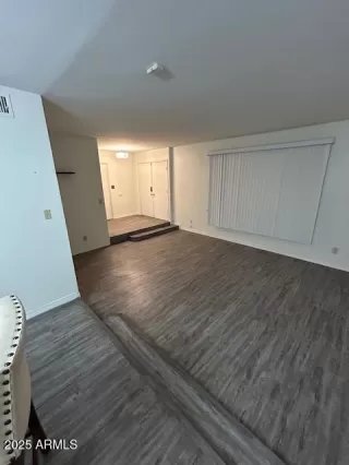 Photo #3: 6925394 Listing