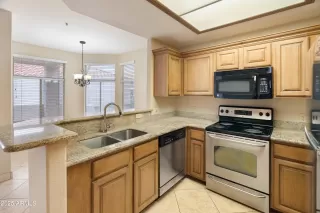 Photo #4: 6925396 Listing 