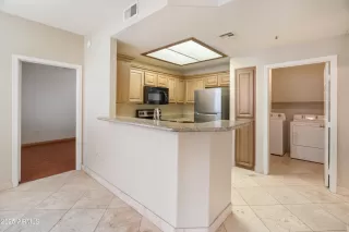 Photo #6: 6925396 Listing 