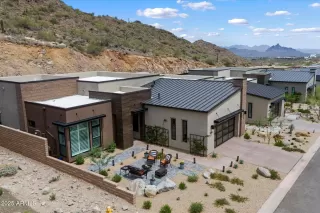 Photo #3: 6925411 Listing