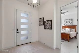 Photo #5: 6925411 Listing