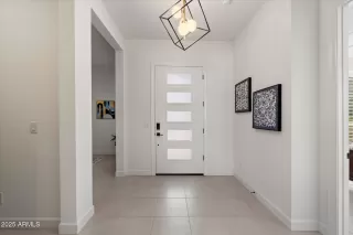 Photo #6: 6925411 Listing