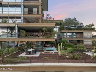 Photo #1: 6925596 Listing 