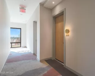 Photo #2: 6925802 Listing