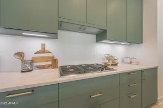 Photo #6: 6925802 Listing