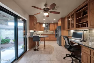 Photo #3: 6925893 Listing