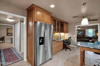 Photo #4: 6925893 Listing