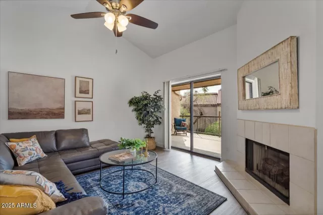 MLS: 6925985 Condo For Sale