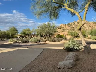 Photo #6: 6926001 Listing 