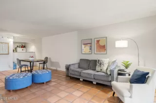 Photo #2: 6926124 Listing 